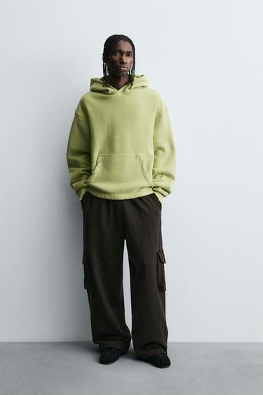 SUADOIRO HOODIE EFECTO LAVADO - pistacho de Zara - Imaxe 0