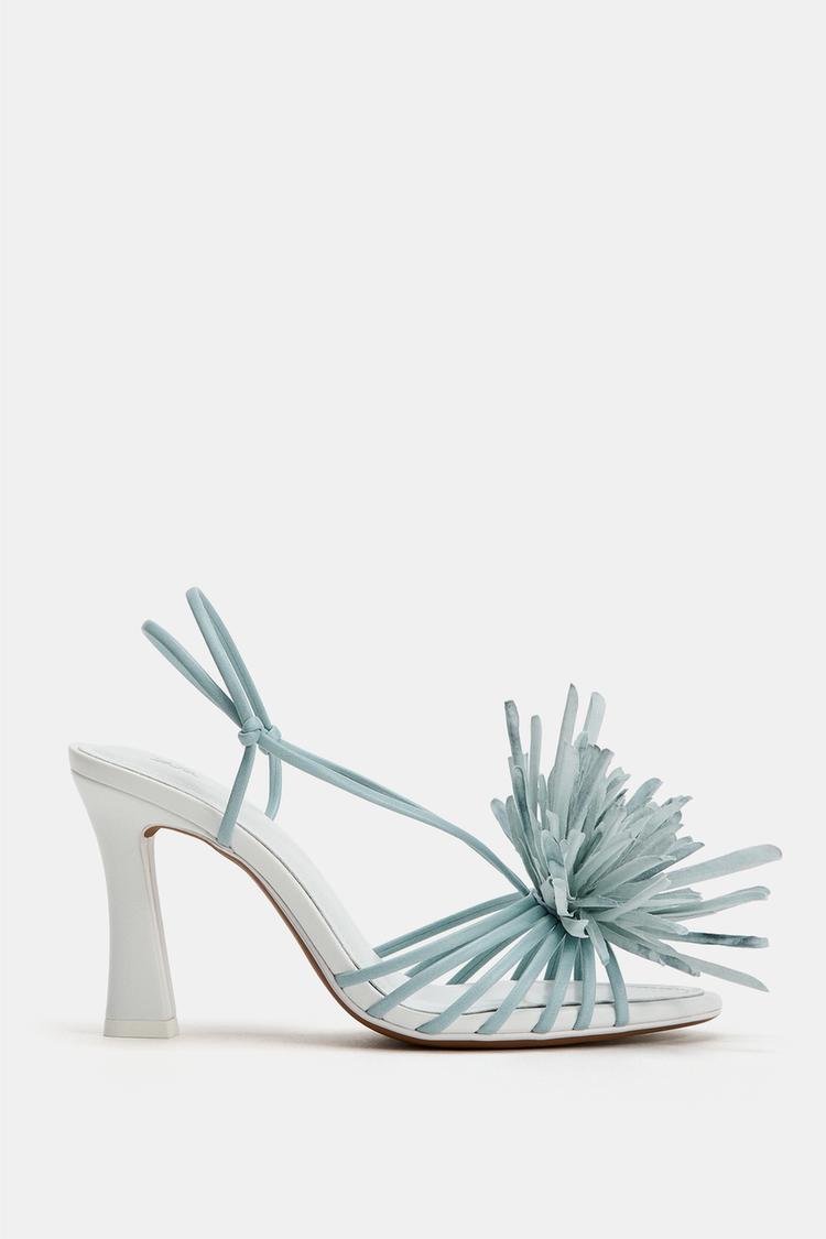 Sandalias de tacón con estampado floral 2