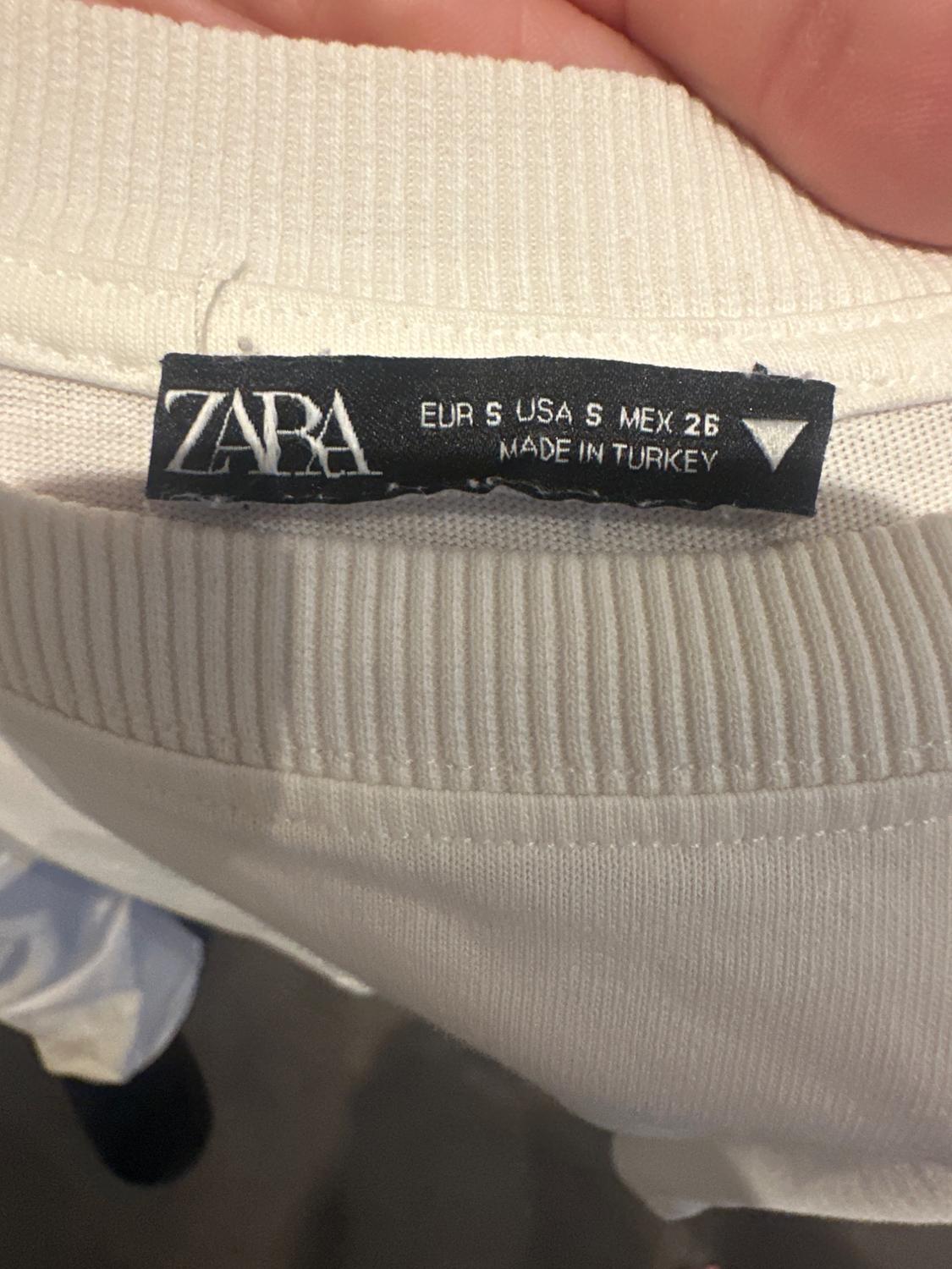CROPPED T-SHIRT WITH SLOGAN - Image 3