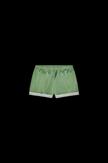 SHORTS IN SATINOPTIK MIT SPITZE - Grün von Zara - Bild 0