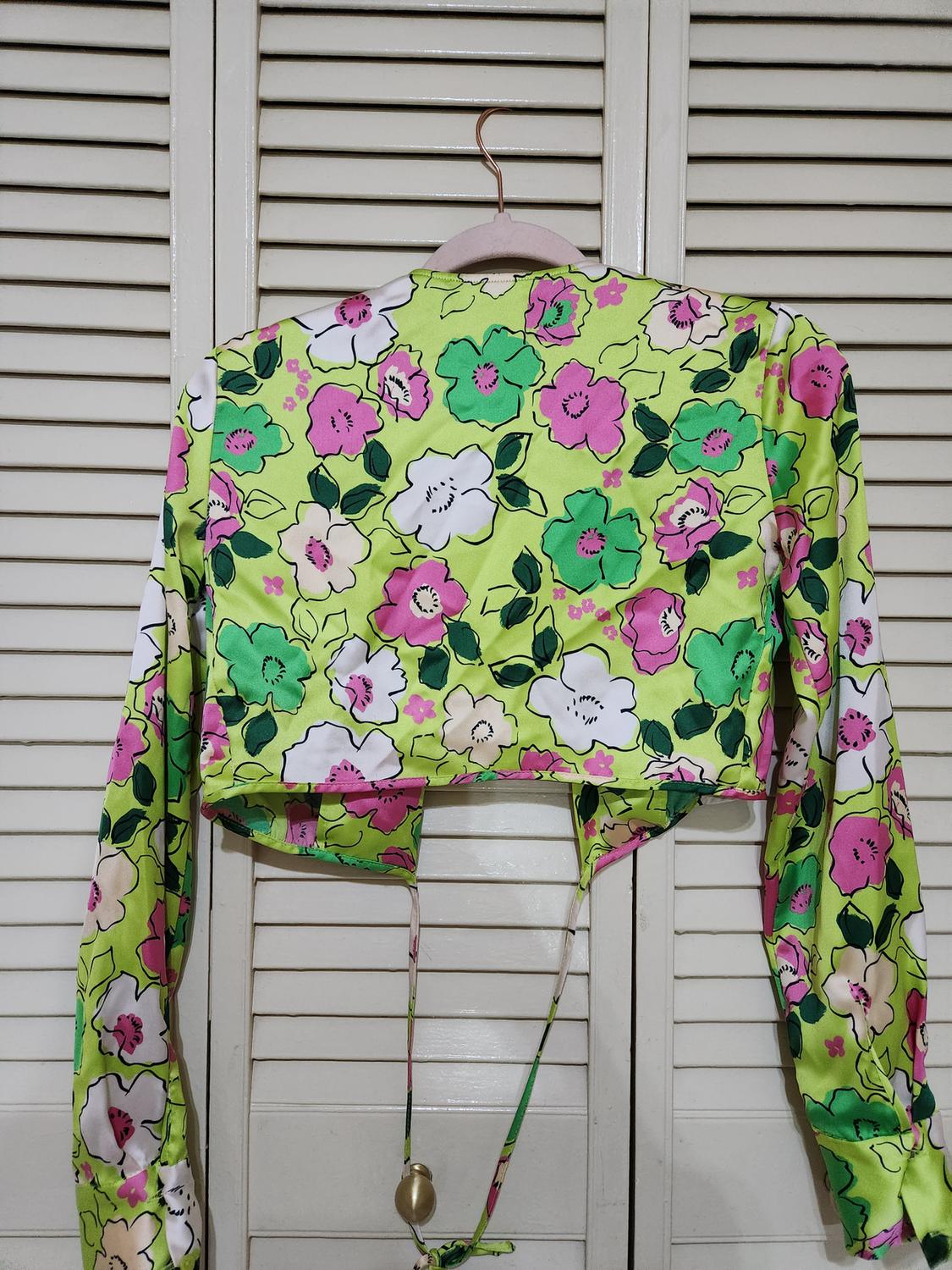 FLORAL SATIN EFFECT TOP - Image 3