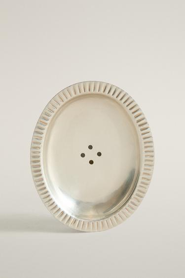 WAVY METAL BATHROOM SOAP DISH — Silver 1