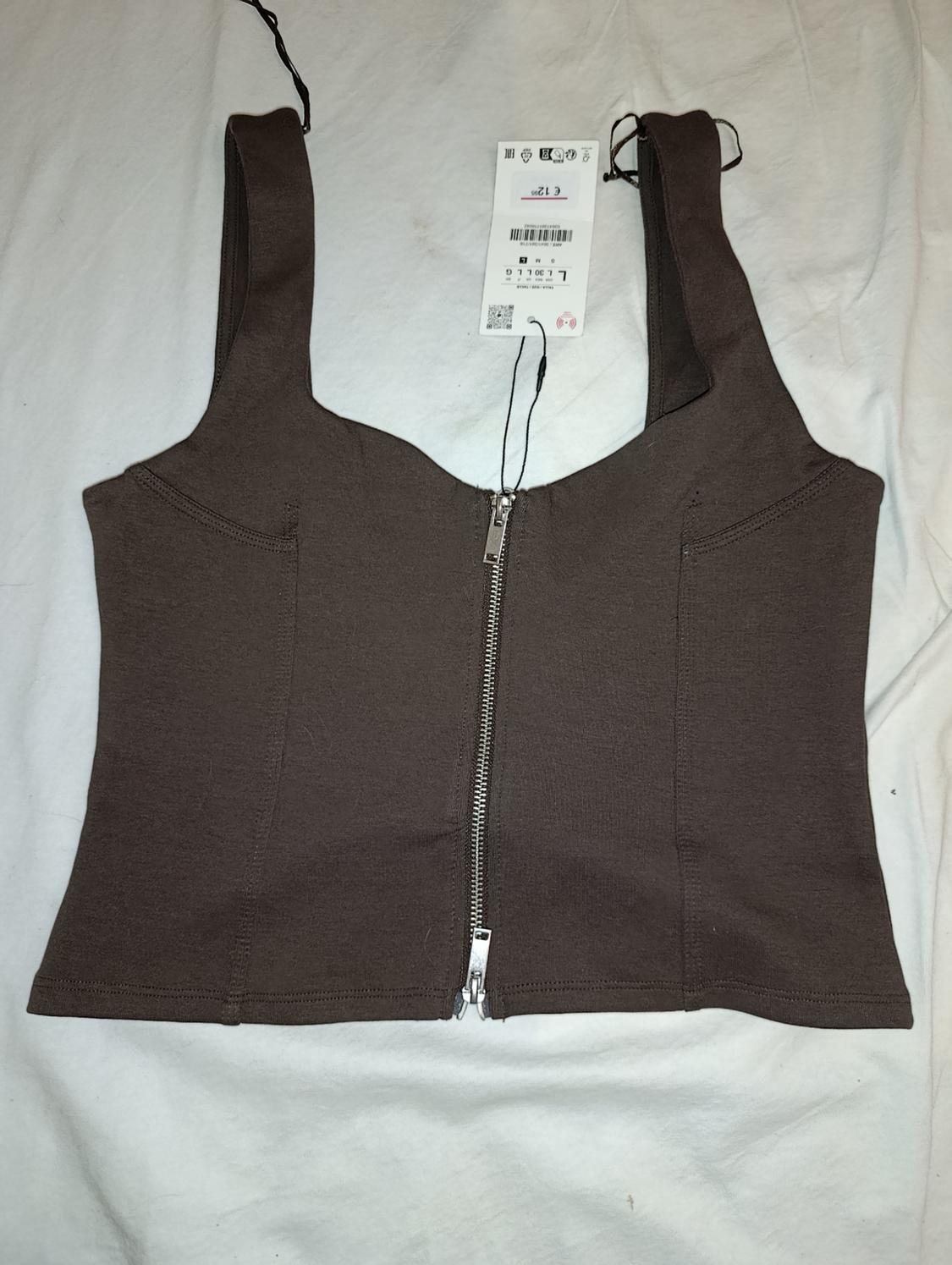 ZIP-UP INTERLOCK TOP - Image 2