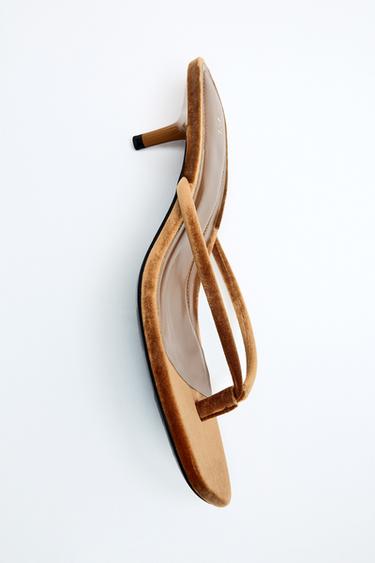 VELVET-EFFECT SANDALS - Ochre by Zara