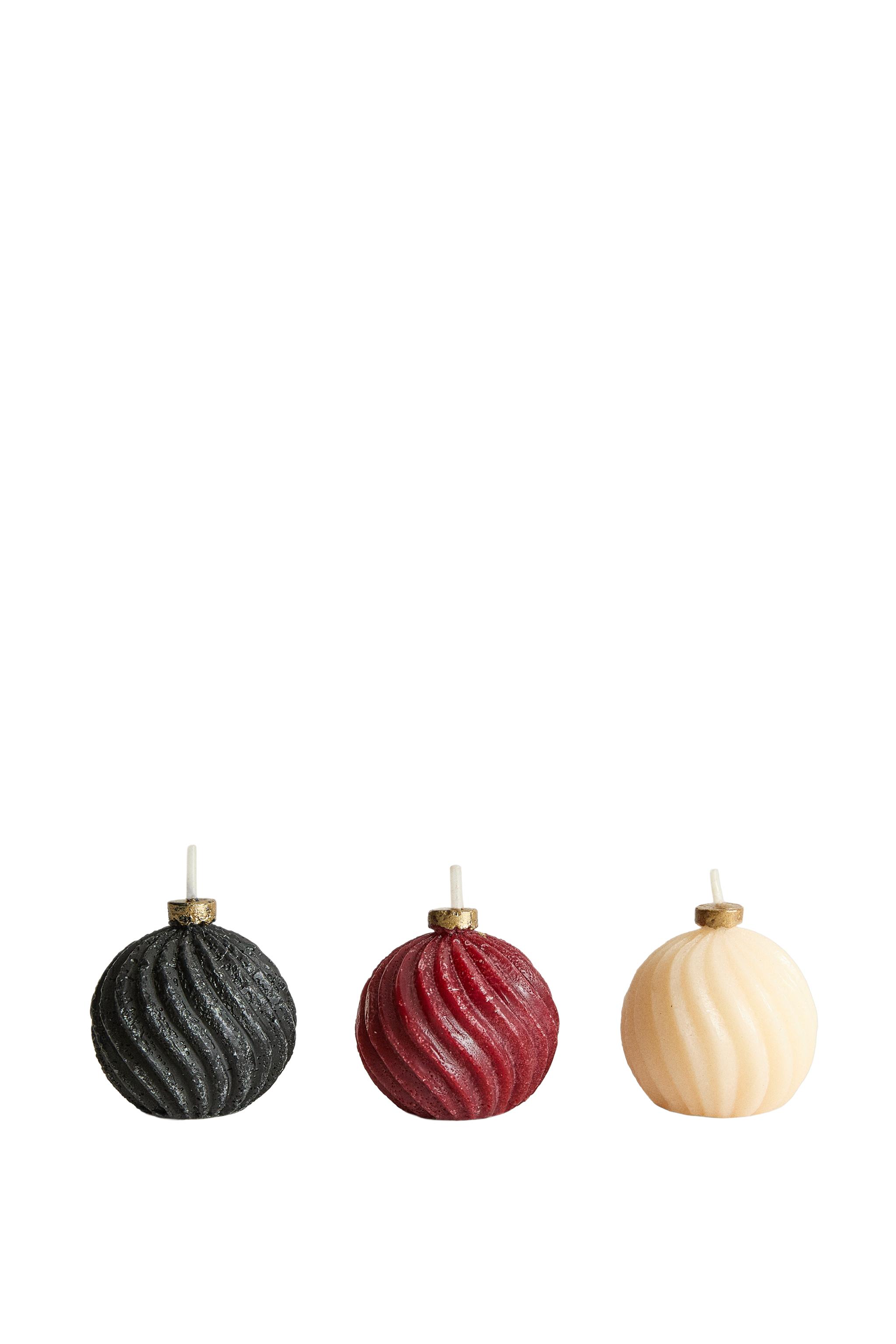 GINGERBREAD SCENTED CANDLE ORNAMENTS (PACK OF 3) - Red | ZARA