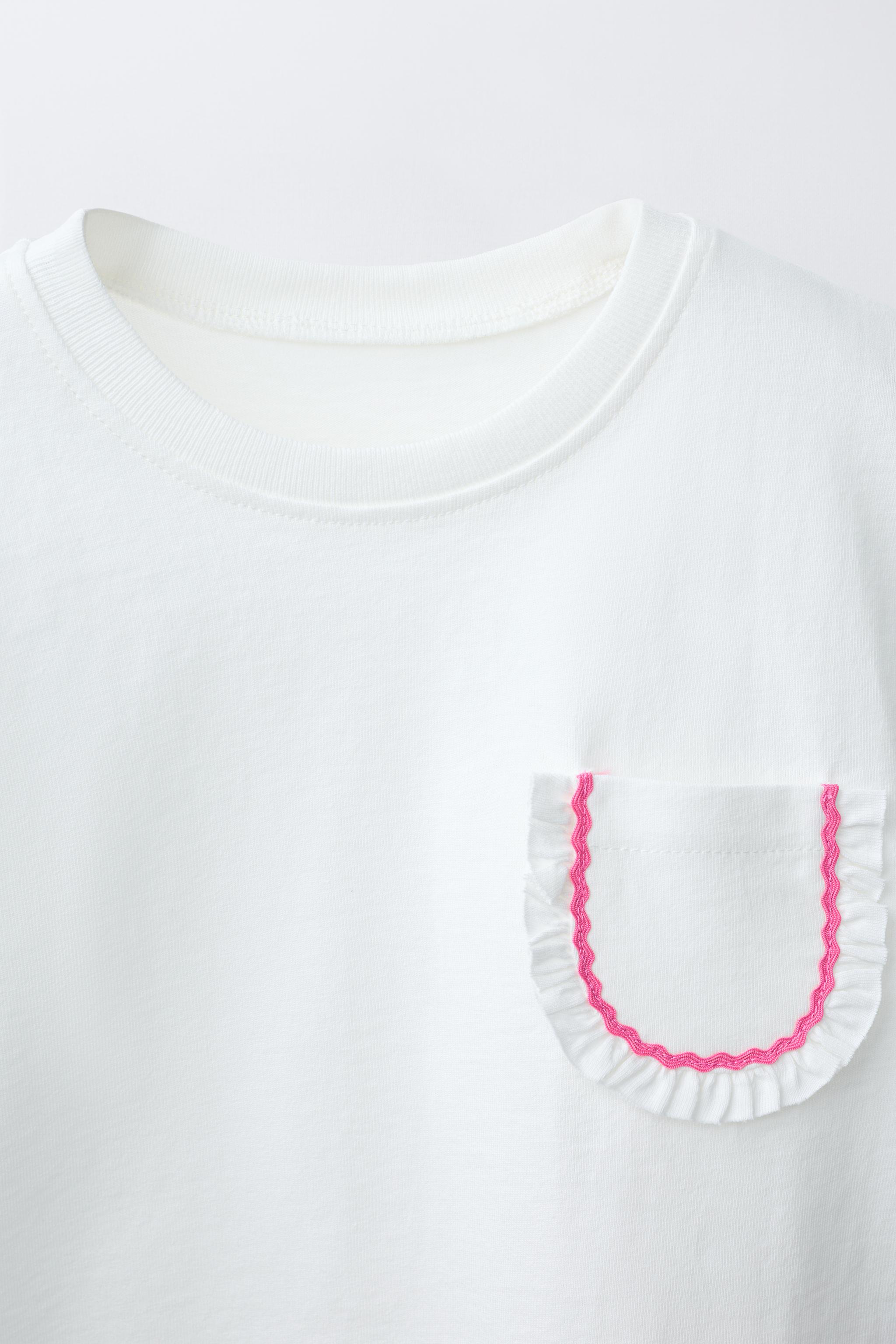 T-SHIRT À POCHE VOLANTÉE