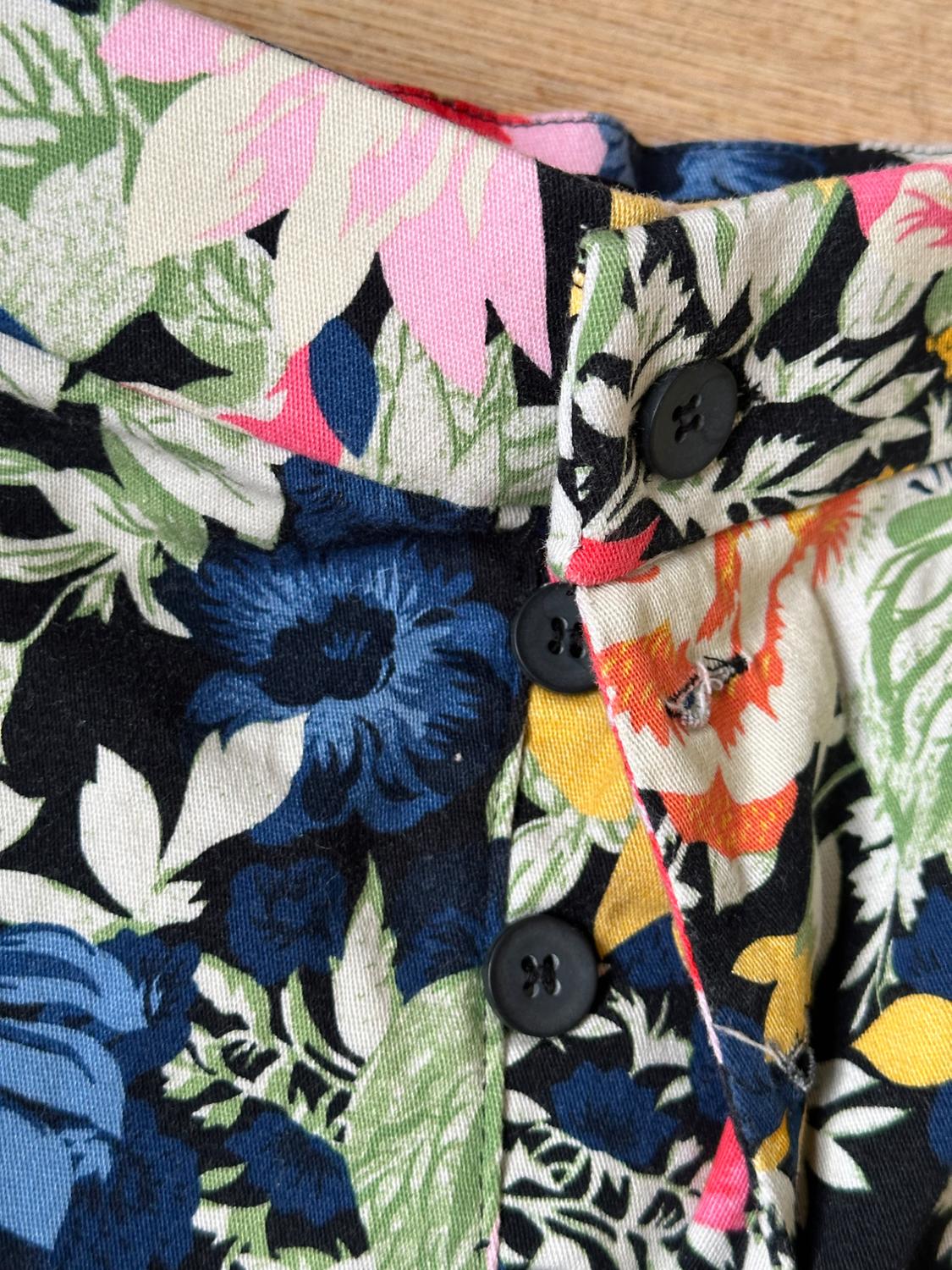 PRINTED RUFFLED BERMUDA SHORTS - Image 3
