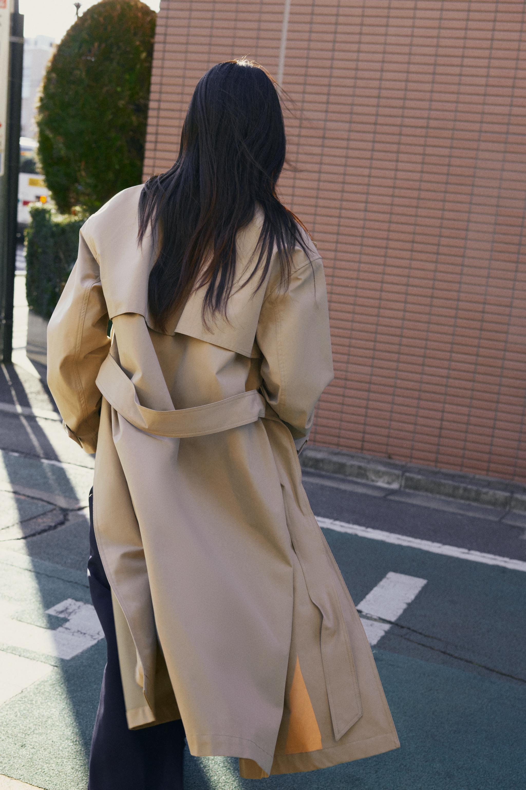 撥水加工ベルト付きトレンチコート - ブラック | ZARA Japan / 日本