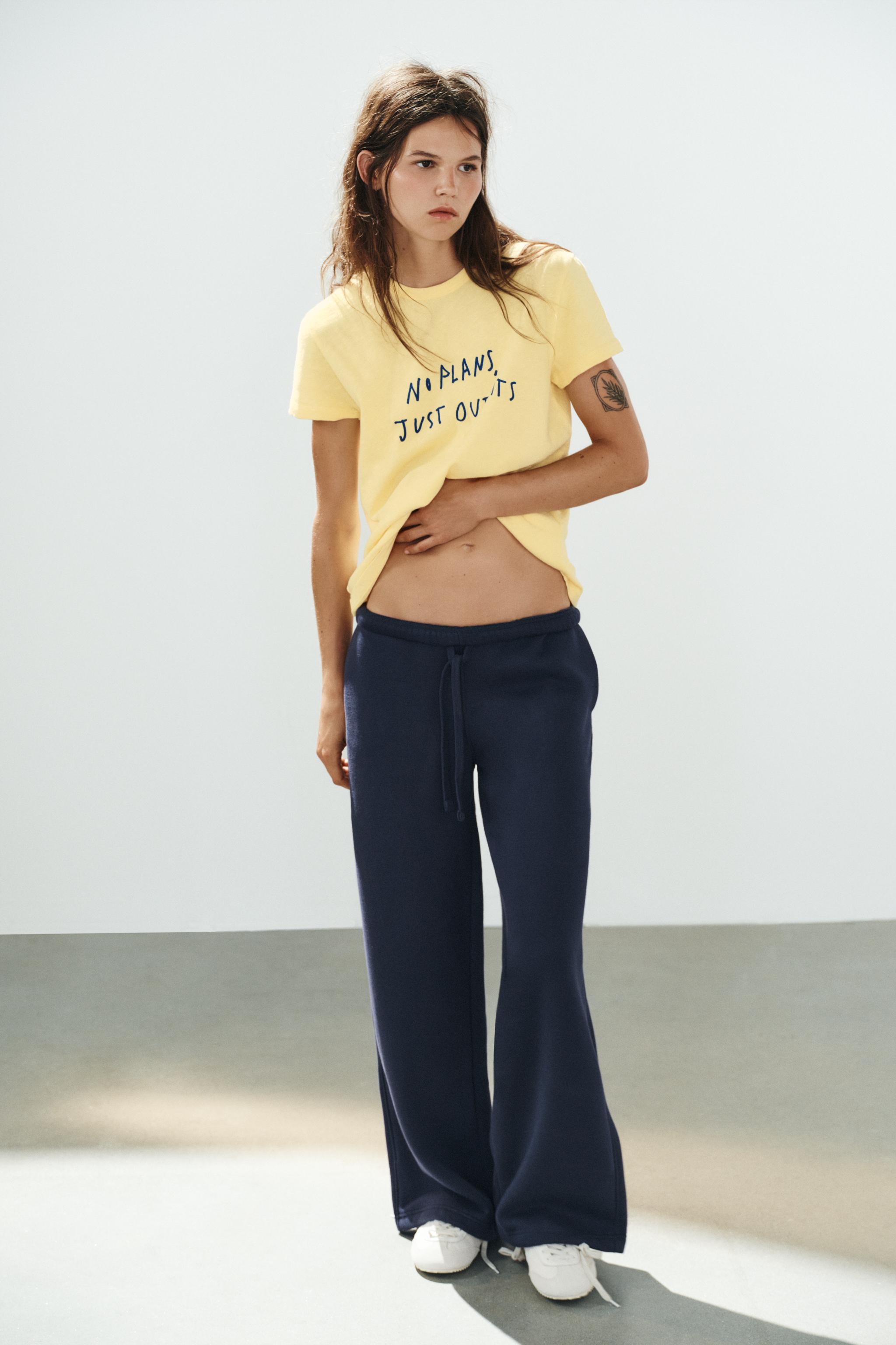 YELLOW TEXT T-SHIRT