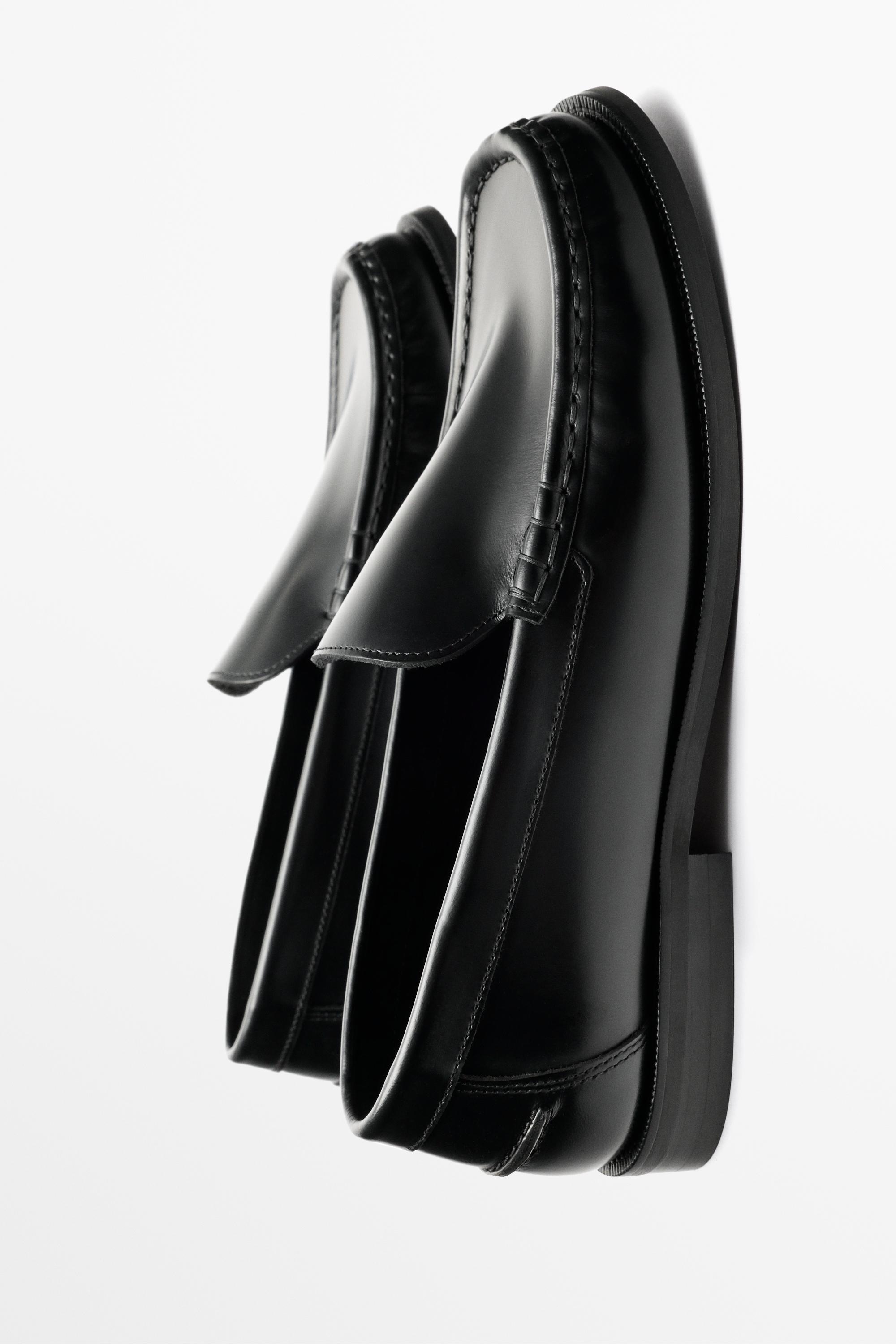 Smooth leather loafer