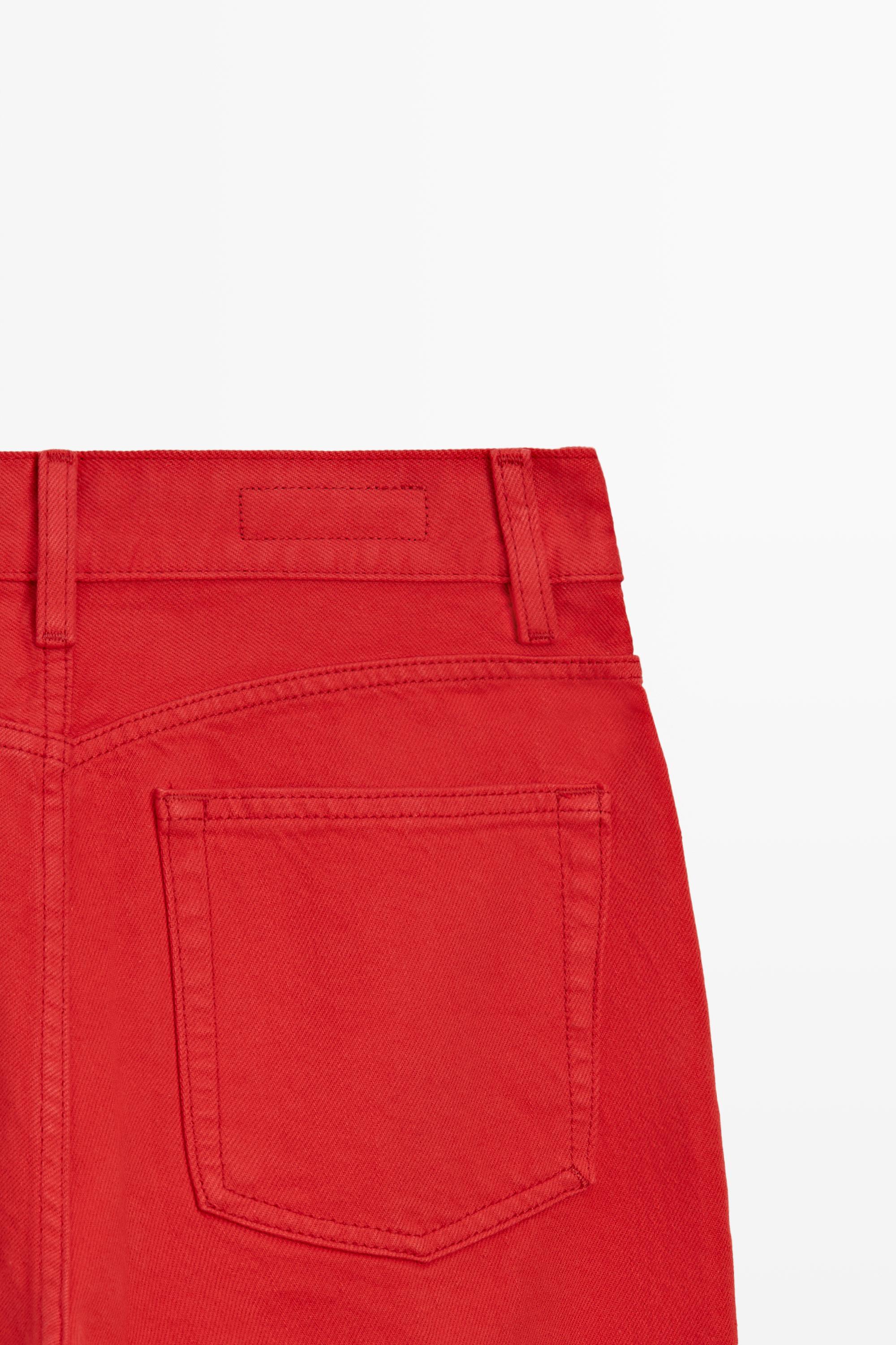 Straight-leg high-waist jeans
