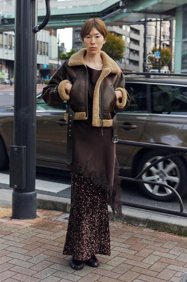 ZW COLLECTION カットアウトレースワンピースダークブラウンZaraのZW COLLECTION カットアウトレースワンピース - ダークブラウン