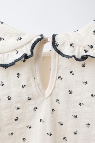 HAUT À COL CLAUDINE ET FLEURS - Écru de Zara - Image 3