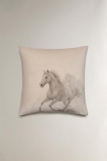 غلاف وسادة بخيول - بيج الخاص بـ Zara - صورة 0