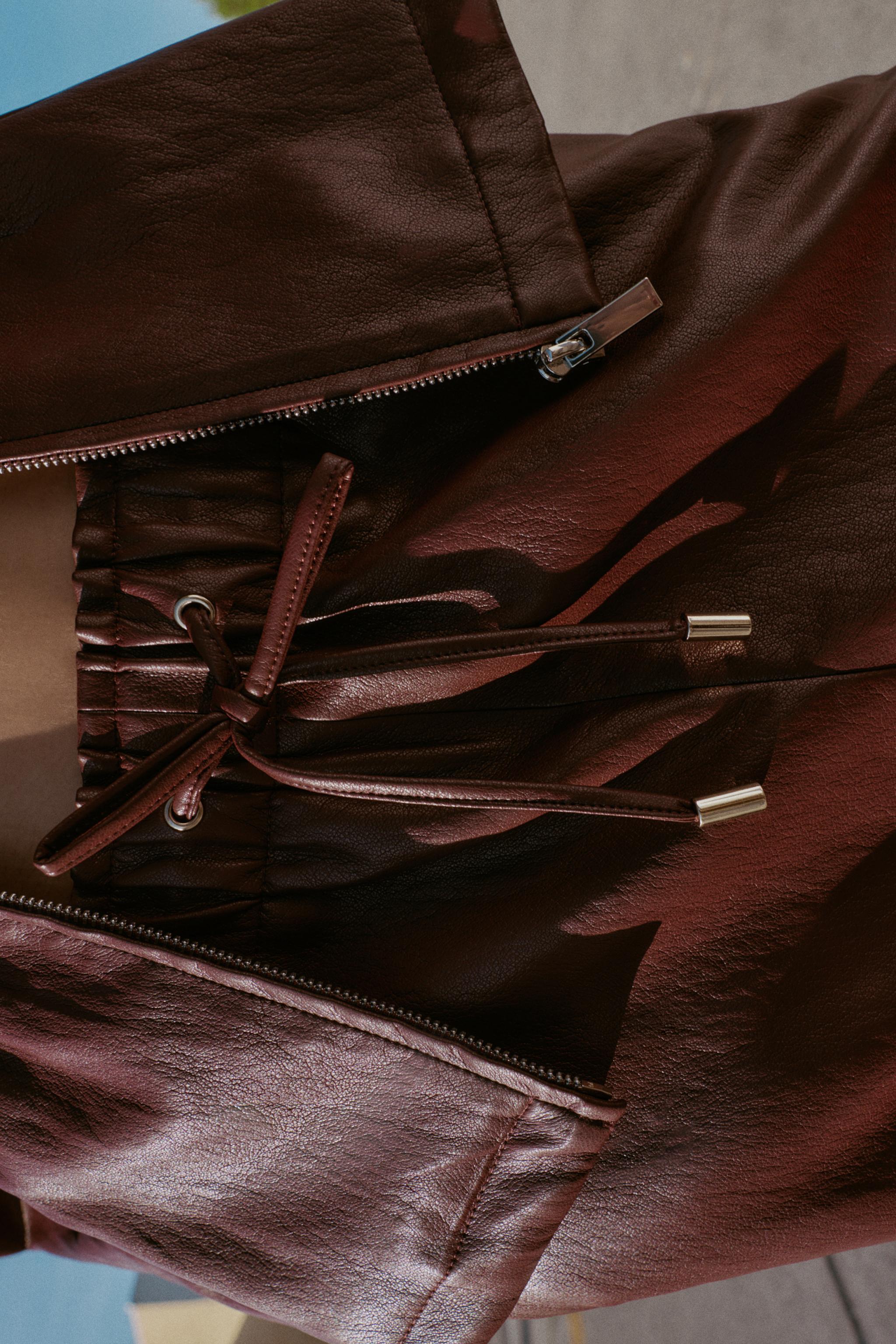 FAUX LEATHER ELASTIC WAIST PANTS