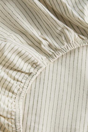 DRAP-HOUSSE EN FLANELLE À RAYURES - Écru de Zara - Image 3