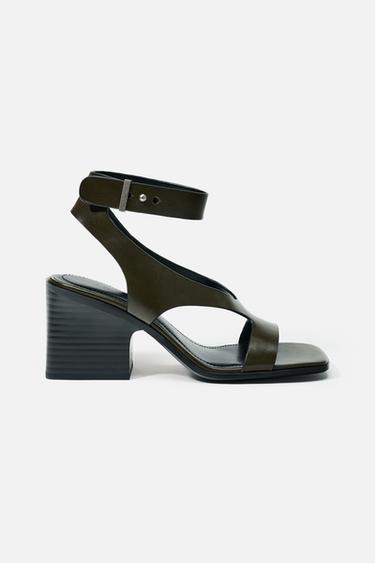 SANDALES À TALONS - Vert kaki de Zara