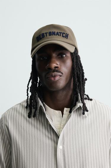 GORRA BORDADO TEXTO - Khaki de Zara - Imagen 0