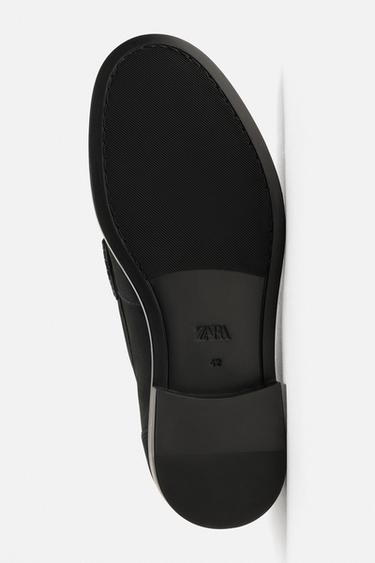 MOCASSINS EN CUIR À POMPONS - Bleu de Zara - Image 3