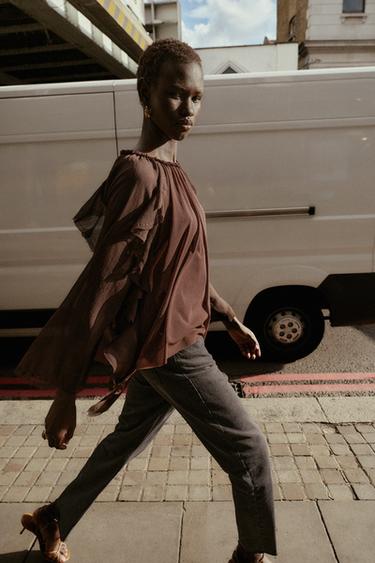 BLOUSE FLUIDE À VOLANTS - Chocolat de Zara - Image 1