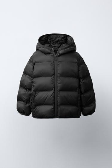 ULTRALEICHTE STEPPJACKE MIT KAPUZE - Schwarz von Zara