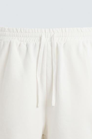 BERMUDA DE JOGGING DÉLAVÉ - Blanc cassé de Zara - Image 8
