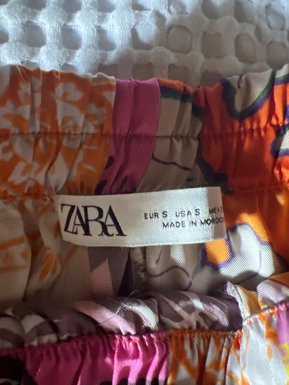 FLOWING PRINT SHORTS - Image 2
