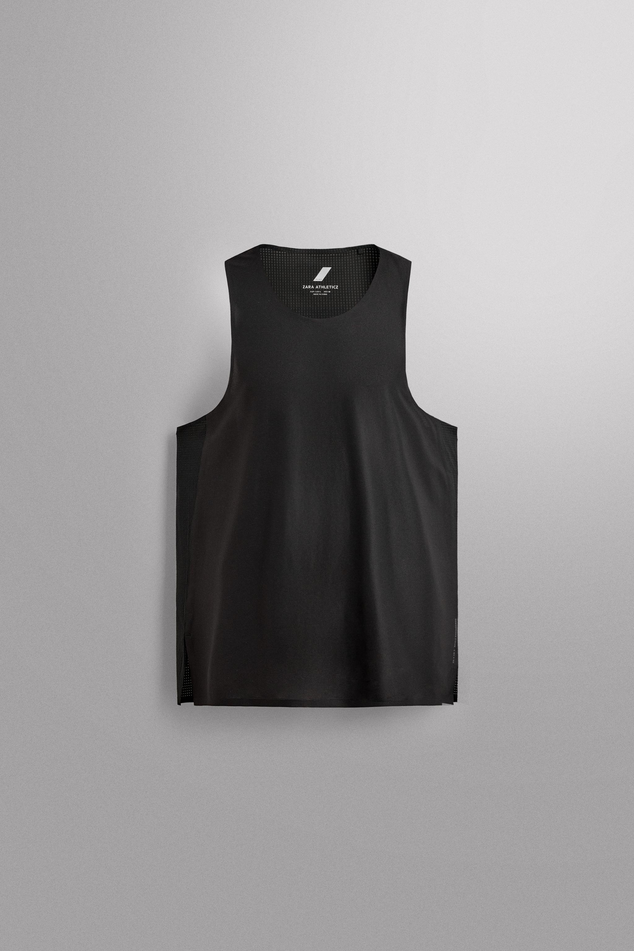 LIGHTWEIGHT RUNNING TANK TOP — Black