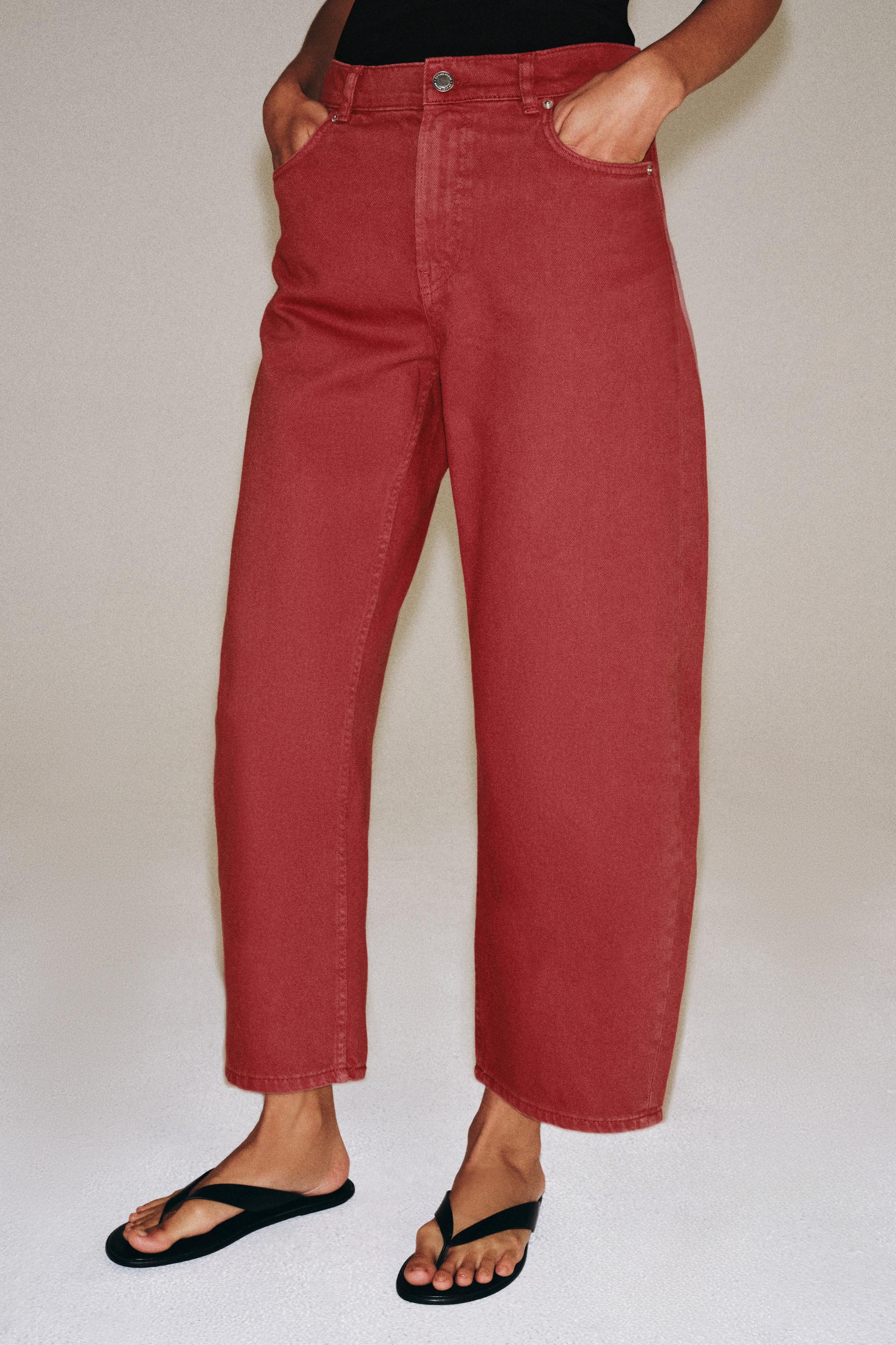 ZW COLLECTION MID-RISE CAPRI BALLOON JEANS — Red