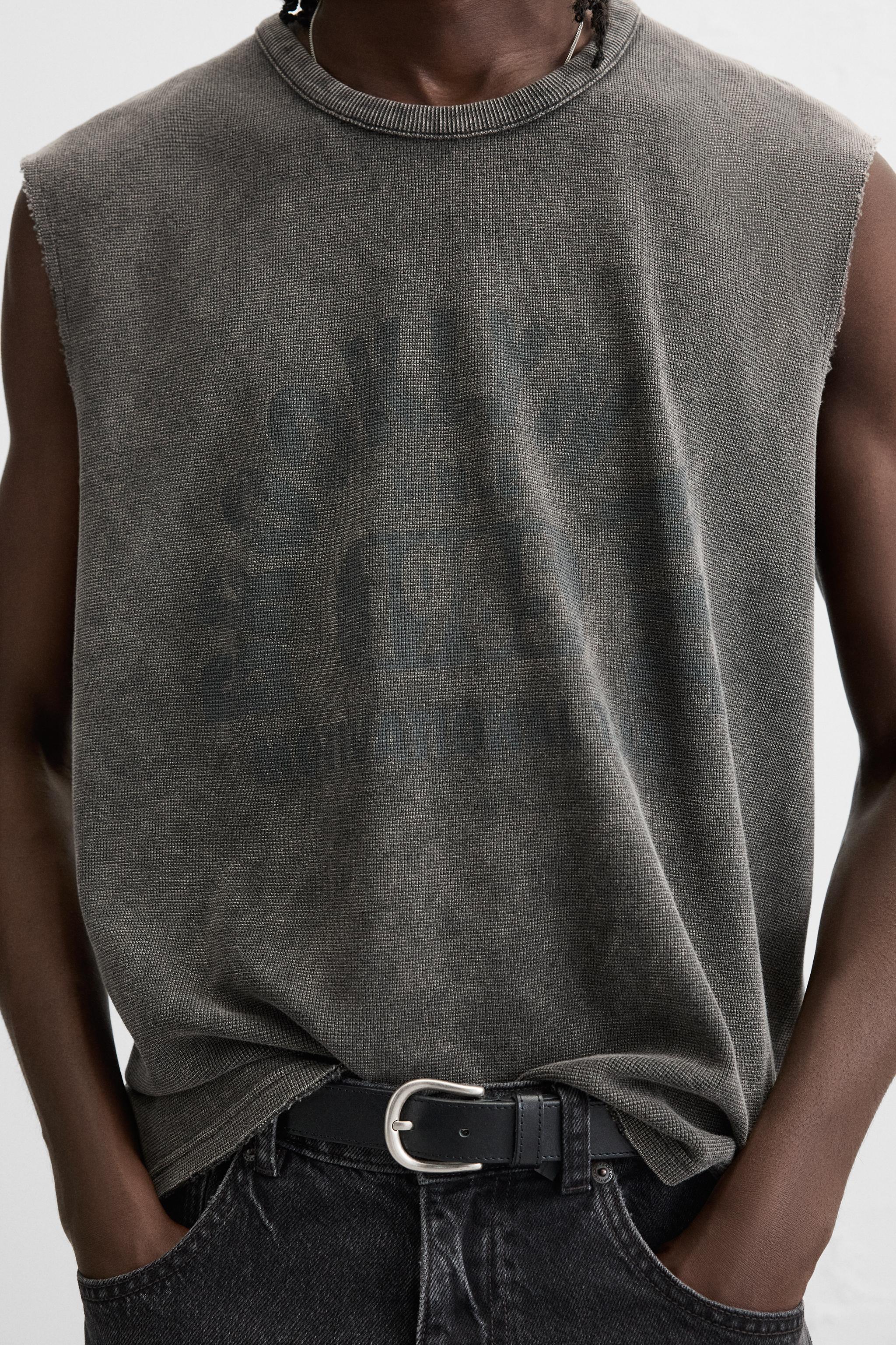 【ZARA】コントラストプリント ニットTシャツ 4090/404/800 ZARA】コントラストプリント ニットTシャツ 4090/404/800 (ZARA