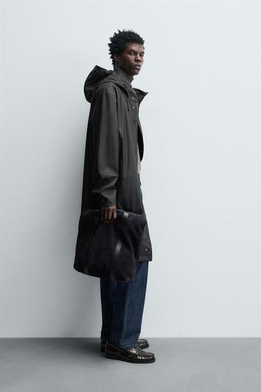 PARKA EFFET GOMME CAPUCHE - Noir de Zara - Image 3