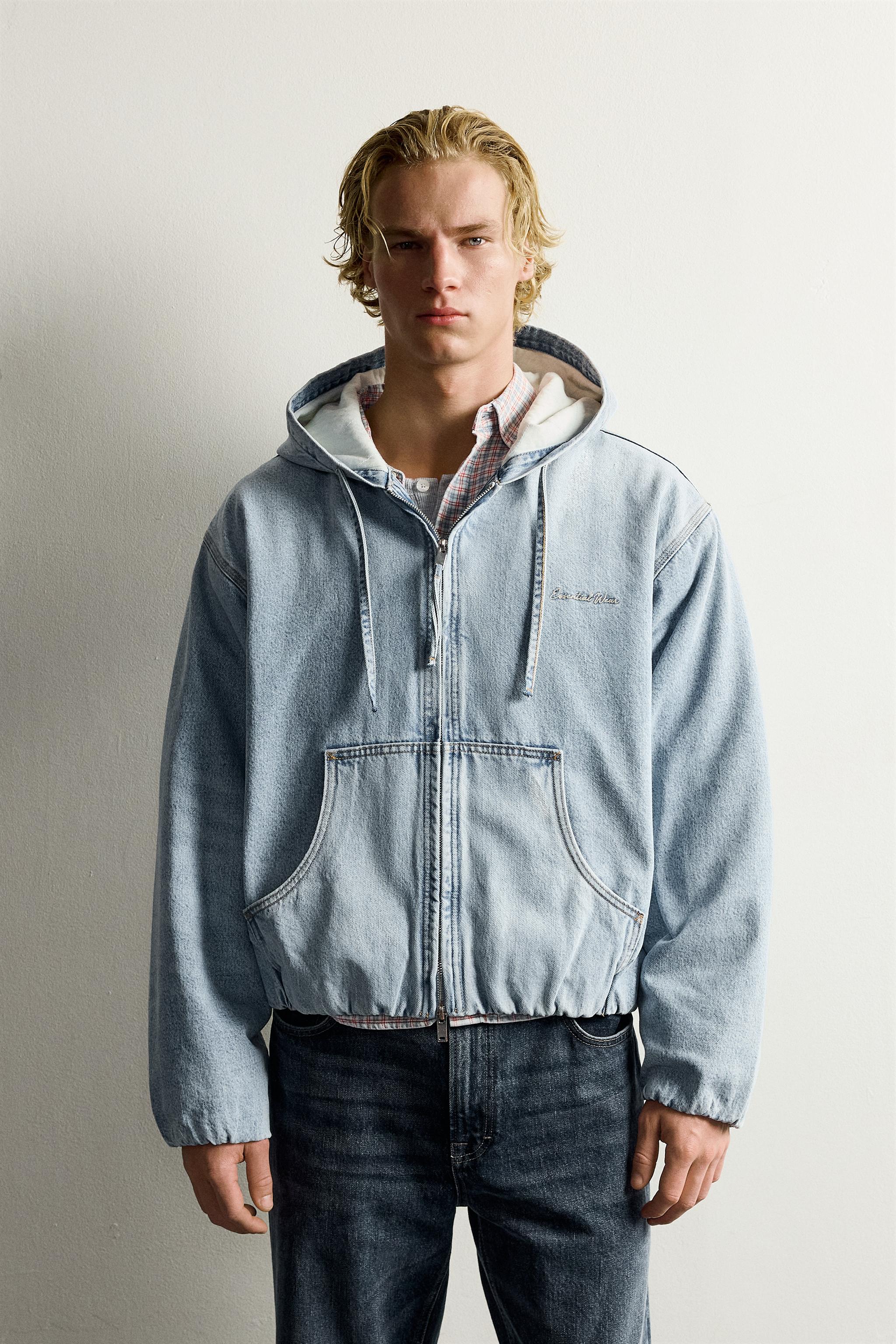 VESTE EN JEAN MATELASSÉE À CAPUCHE