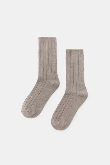 CHAUSSETTES BASIQUES CANNELÉES - Beige de Zara