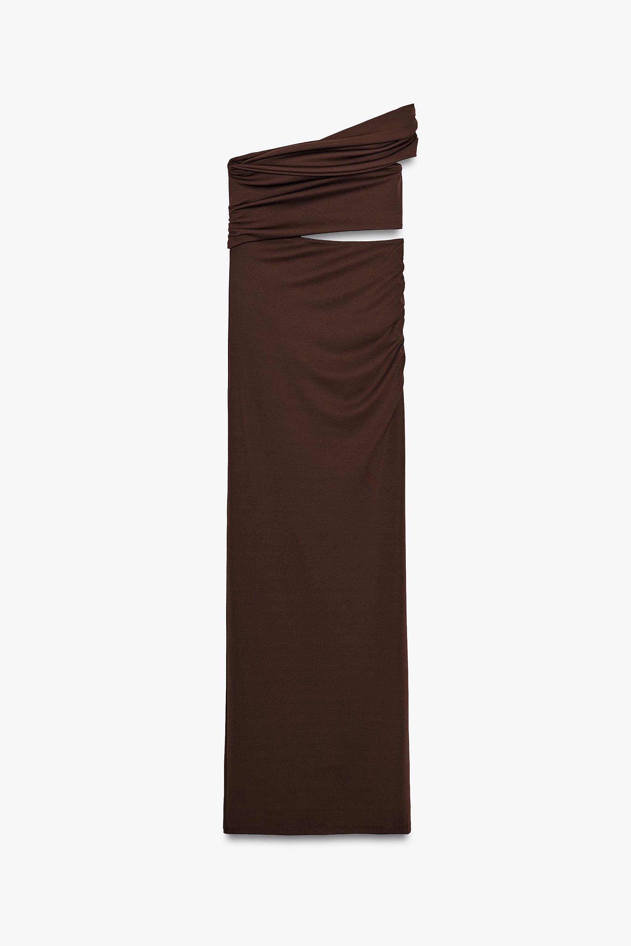 ROBE LONGUE ASYMÉTRIQUE CUT OUT