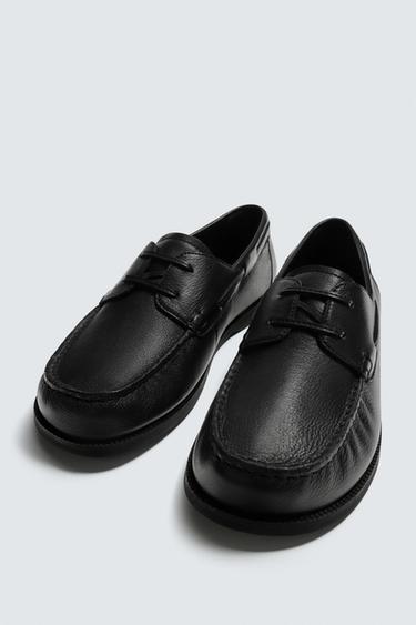 CHAUSSURES BATEAU EN CUIR - Noir de Zara - Image 4