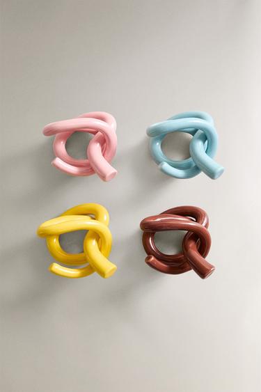 Zara SET OF TEXTURED CERAMIC NAPKIN RINGS (SET OF 4) X COLLAGERIE - Pink