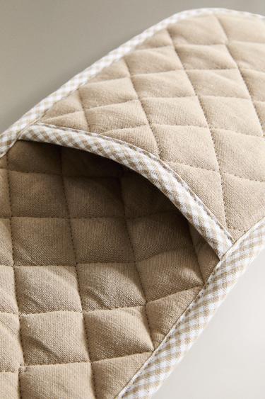 COTTON DOUBLE OVEN GLOVE - Brown / Taupe by Zara - Image 2