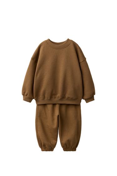 CONJUNTO JOGGING SUDADERA Y PANTALÓN JOGGER LISO - Caramelo de Zara