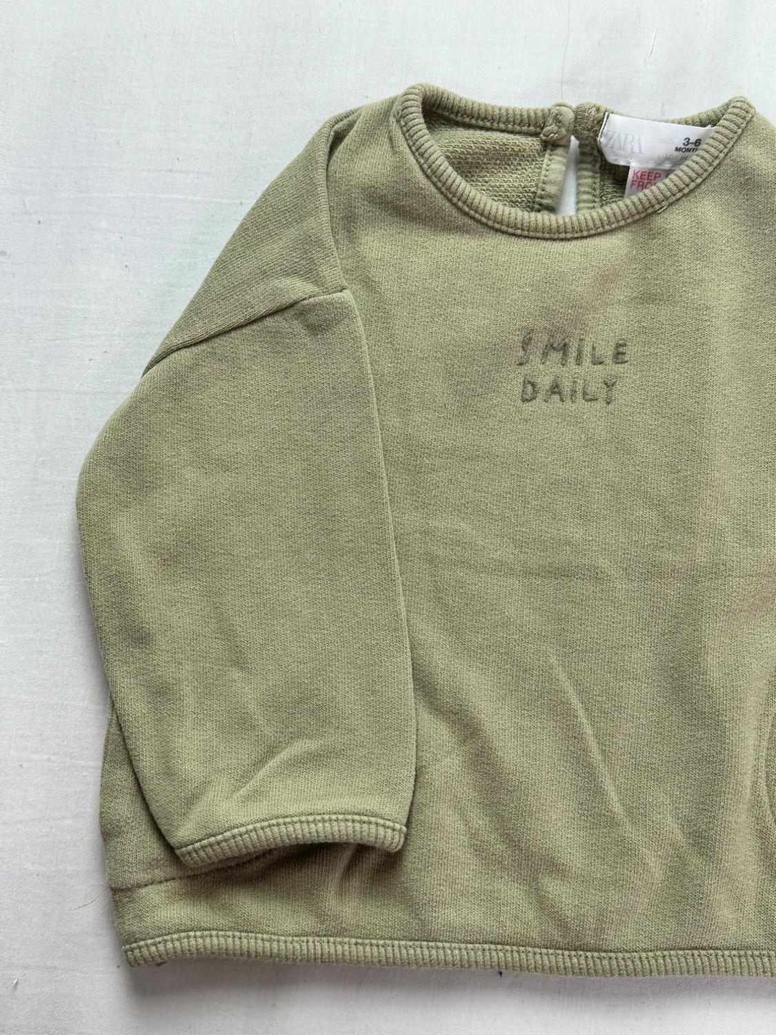 SMILE DAILY TEXT SWEATSHIRT WITH POCKETS. RIB COLLAR. - Image 2