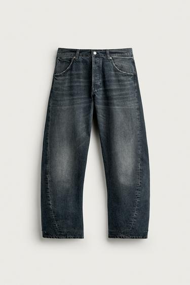 TWISTED-SEAM LOOSE FIT JEANS — Blue 1