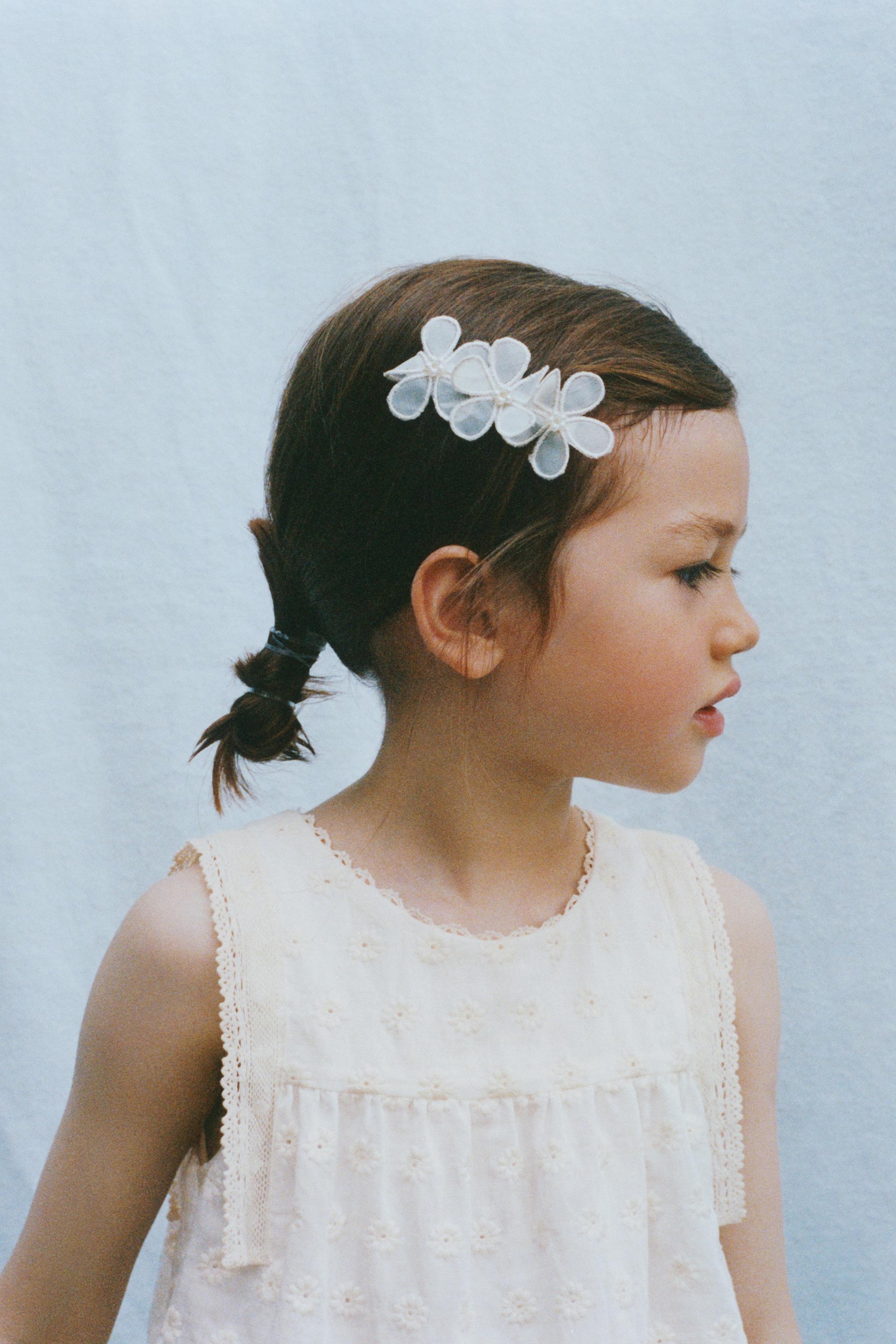 EMBROIDERED LACE TOP