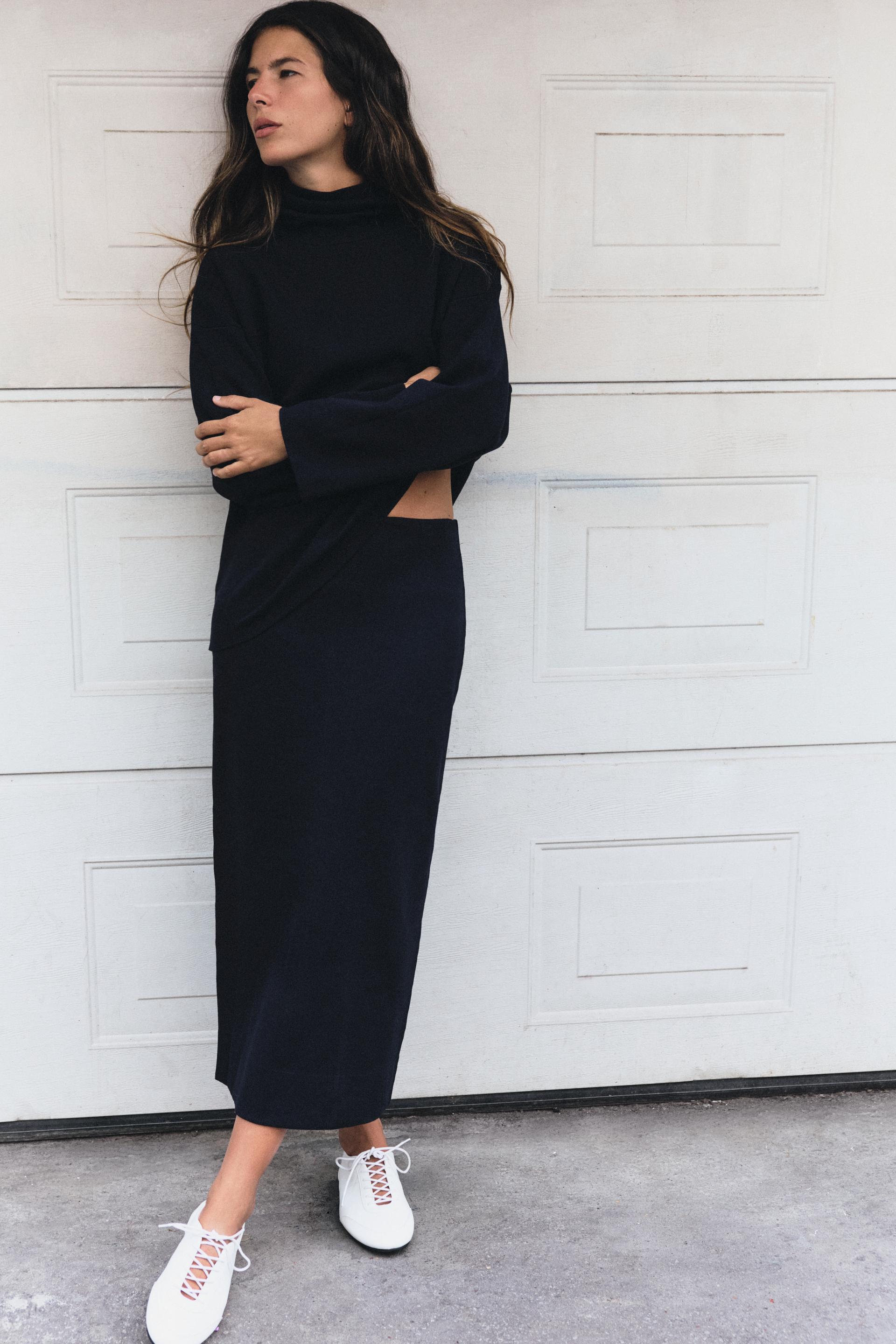 ELASTIC WAIST MIDI KNIT SKIRT - angle 1