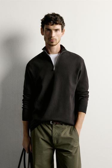 REGULAR FIT QUARTER-ZIP SWEATER — Chocolate 2