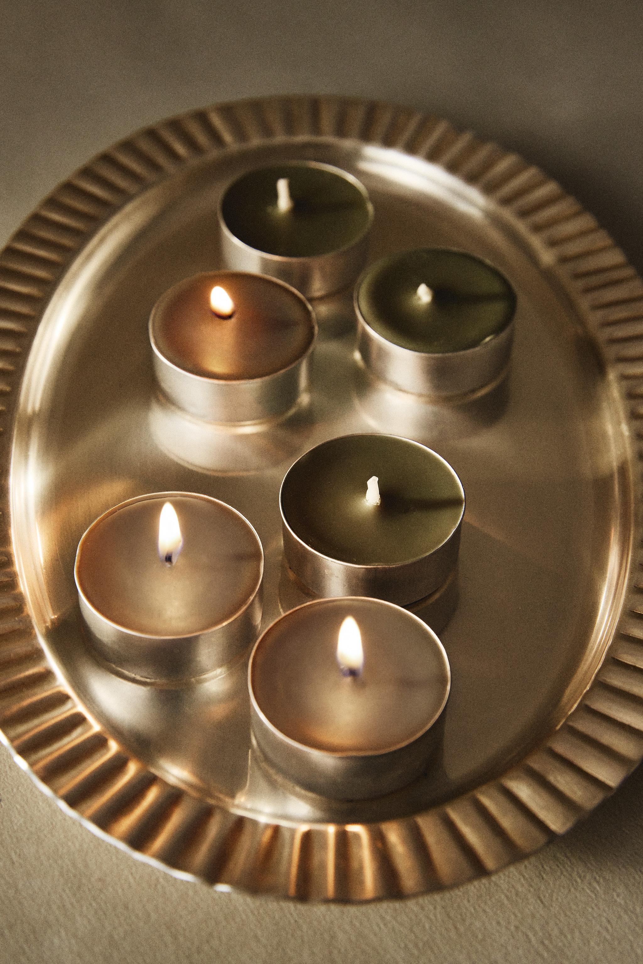 PACK OF BASILICUM TEALIGHT CANDLES (10)