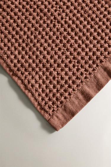 SERVIETTE DE BAIN COTON WAFFLE - Rose de Zara - Image 2