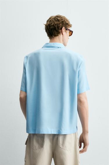 CHEMISE POLO FLUIDE EN VISCOSE MÉLANGÉE - Bleu ciel de Zara - Image 2