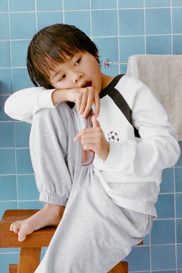 6-14 LET/ PIŽAMA UEFA CHAMPIONS LEAGUE ® - Lisasto siva od Zare