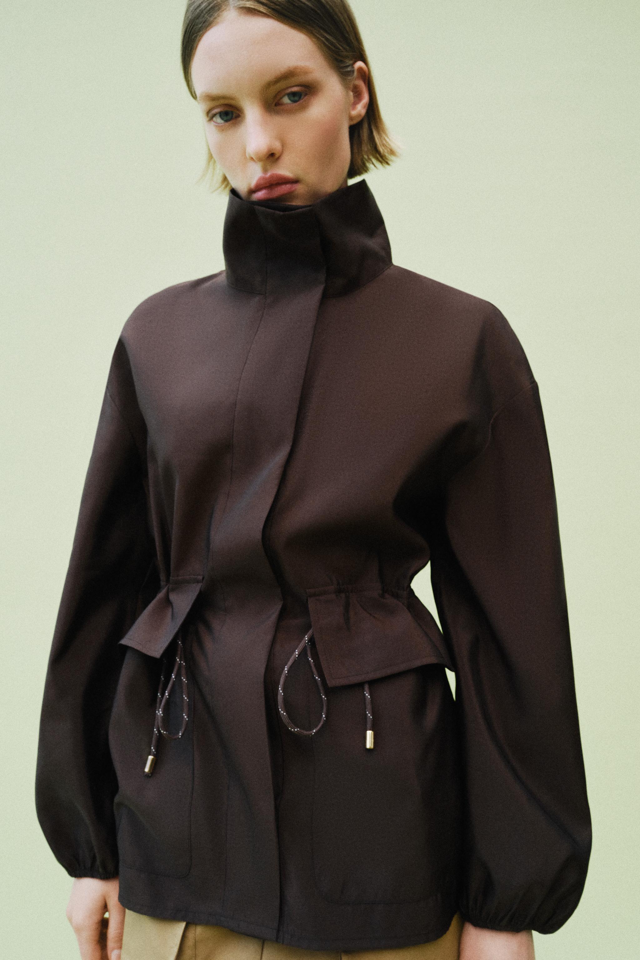 HIGH COLLAR JACKET WITH ADJUSTABLE WAIST