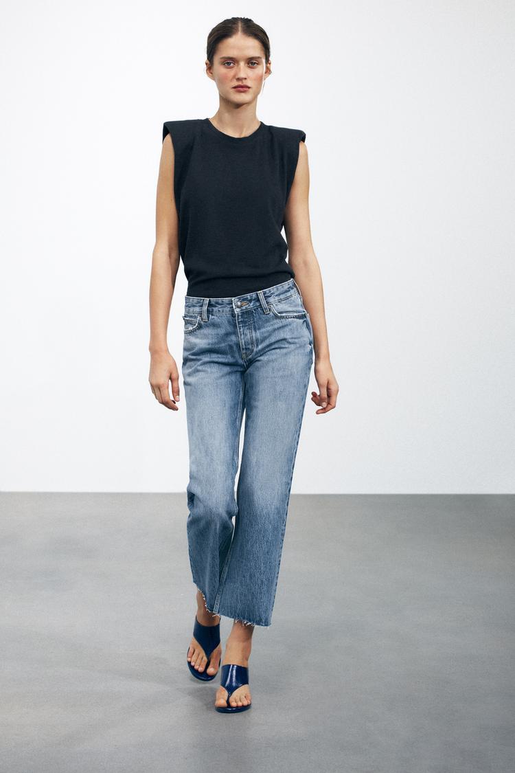 ZW COLLECTION LOW-RISE CROPPED FLARE JEANS Mid-blue ZARA Australia