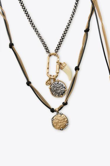 PACK OF 3 MEDALLION HORN NECKLACES - Golden by Zara - Image 3